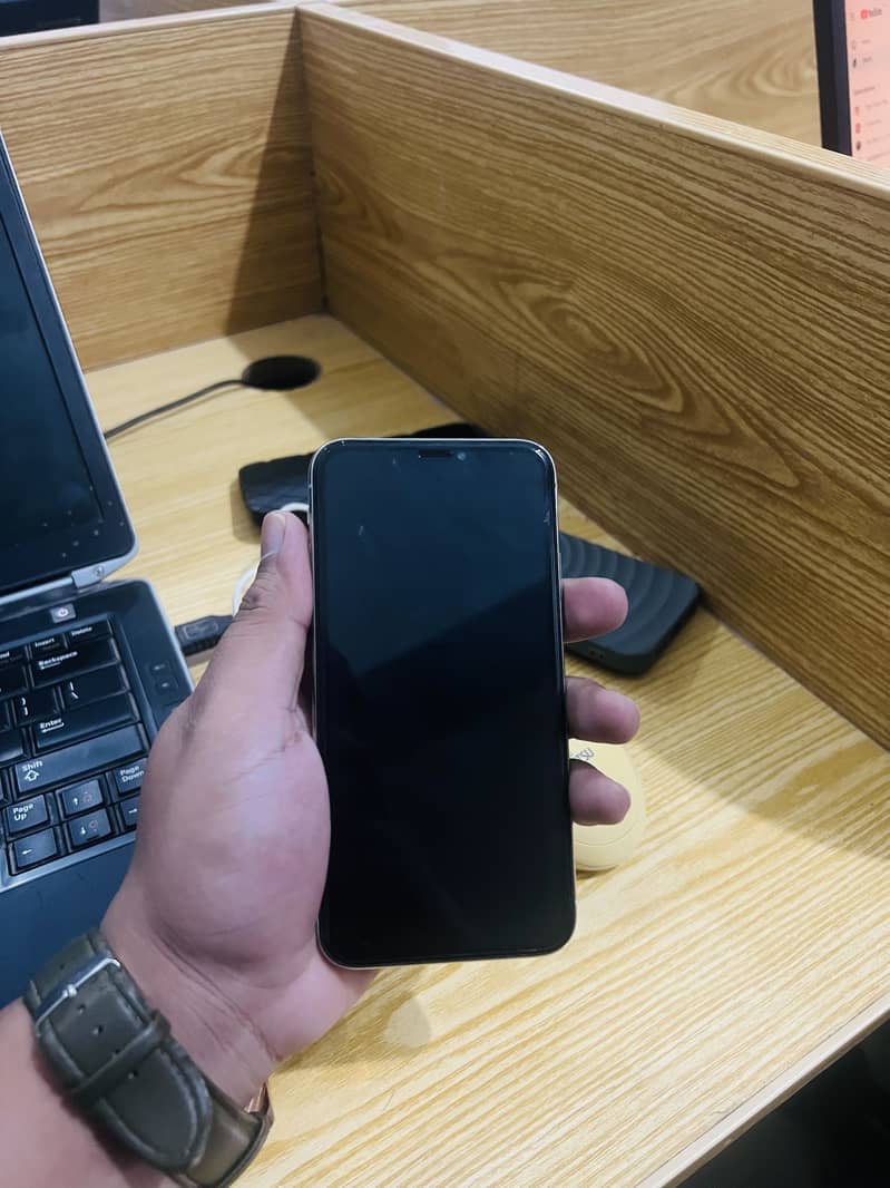 Apple iPhone X 1
