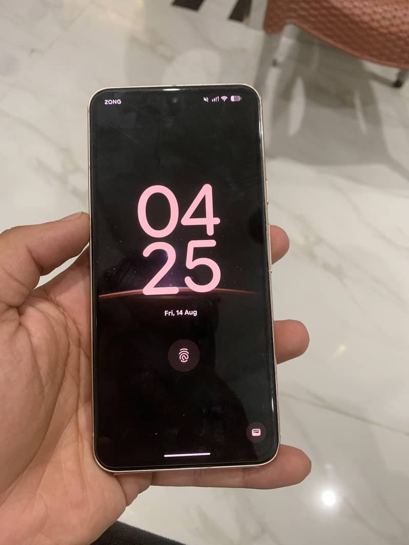 Google Pixel 8 2