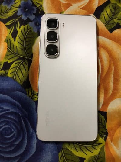Infinix hot 60i with box 128 GB