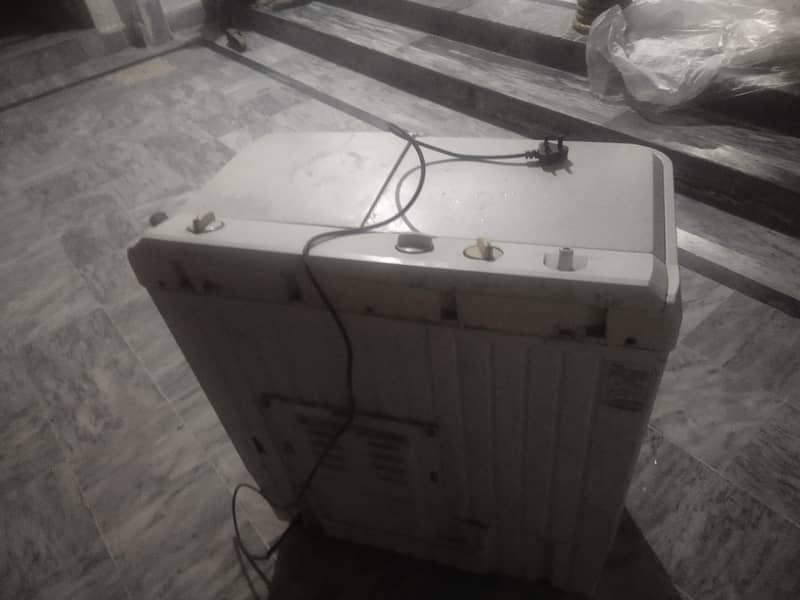 Haier semi automatic machine 1