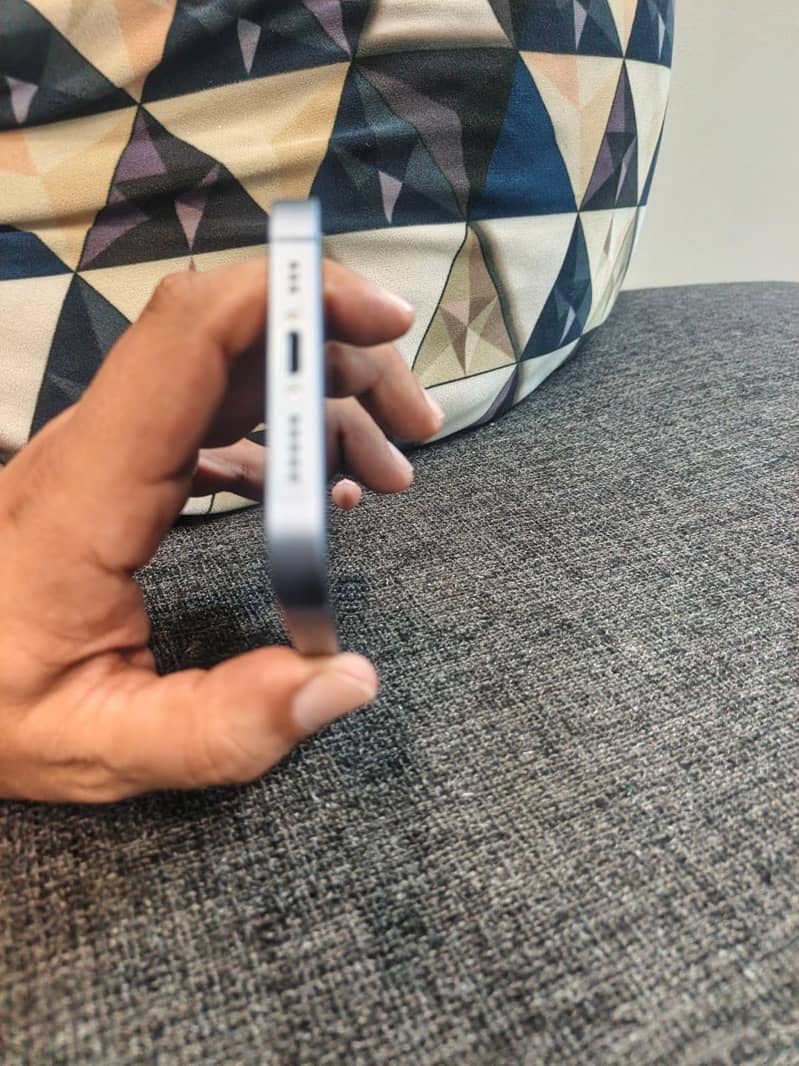 Apple iPhone 14 0
