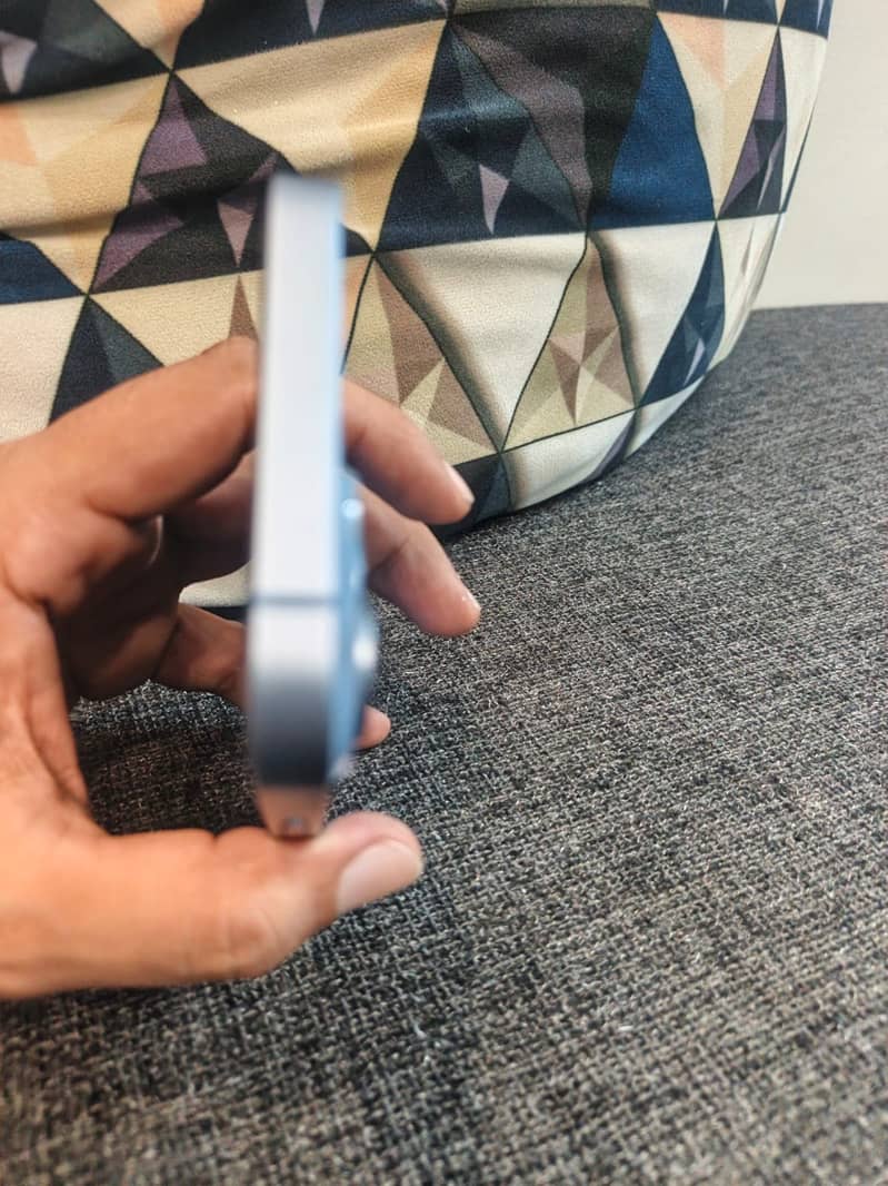 Apple iPhone 14 3