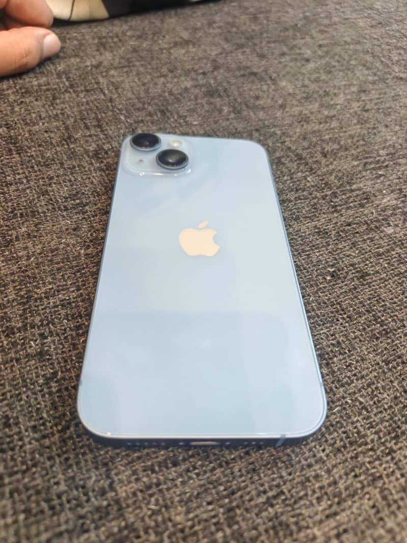 Apple iPhone 14 4