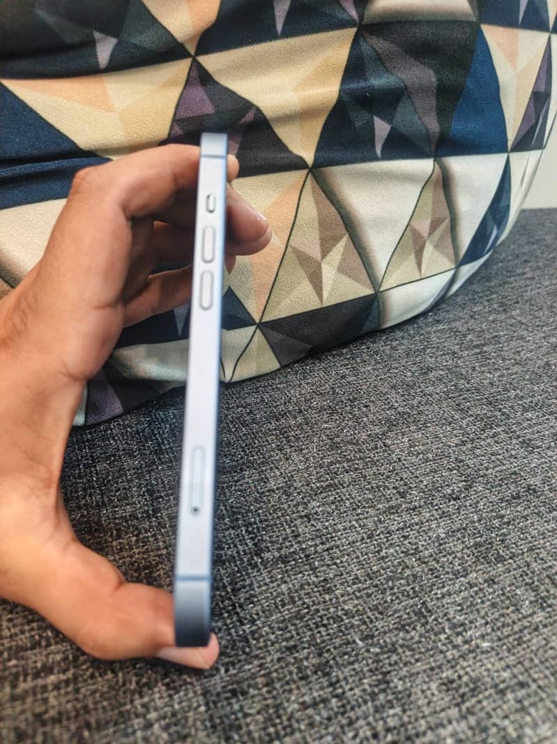Apple iPhone 14 5