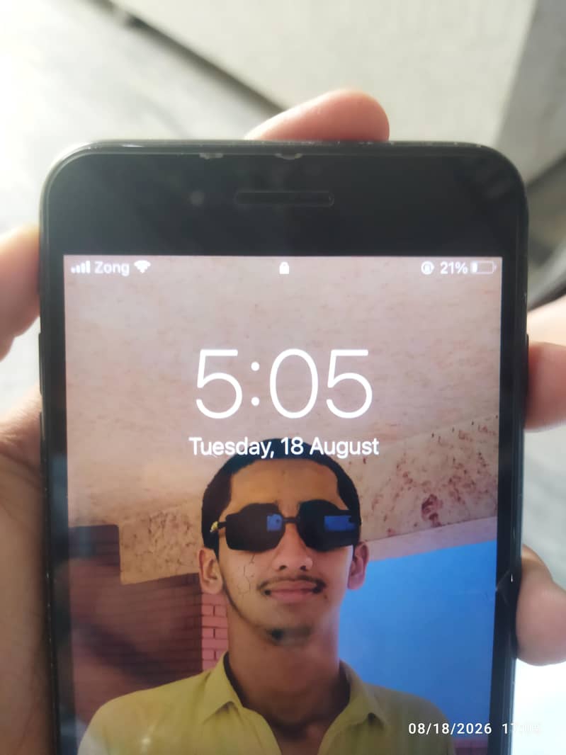Apple iPhone 7 Plus 4