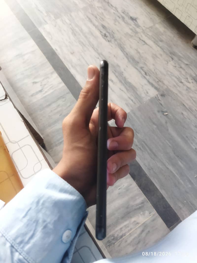 Apple iPhone 7 Plus 6
