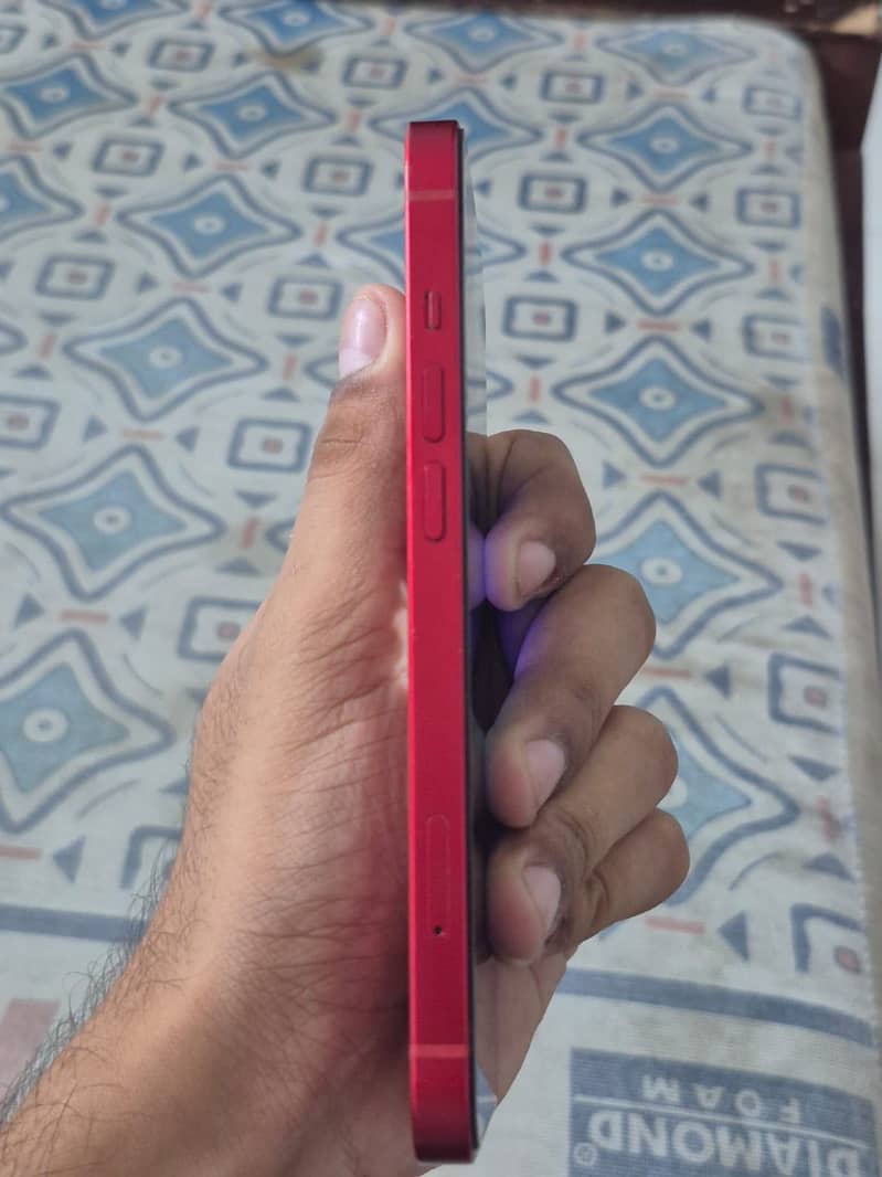 Apple iPhone 13 3
