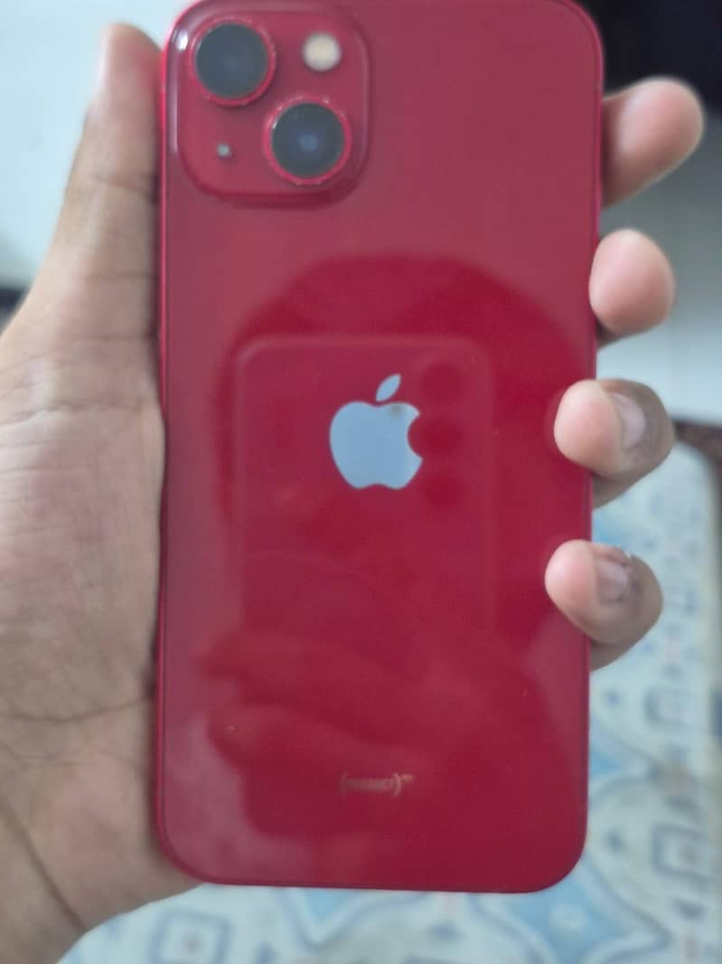 Apple iPhone 13 4