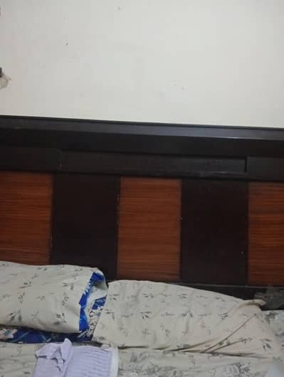 bed mattress dressing table