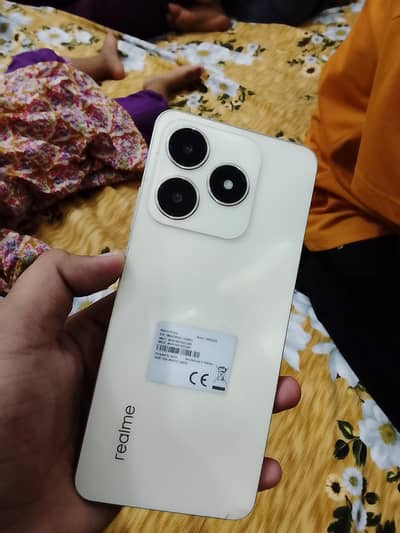 Realme C61
