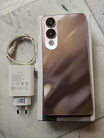 Vivo Y04 (4+4/128) Box charger argent sale