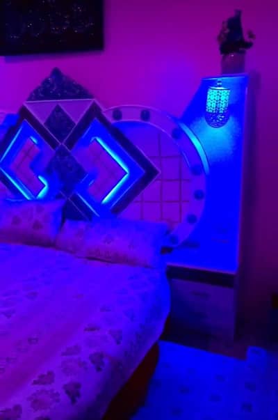 king size Double bed