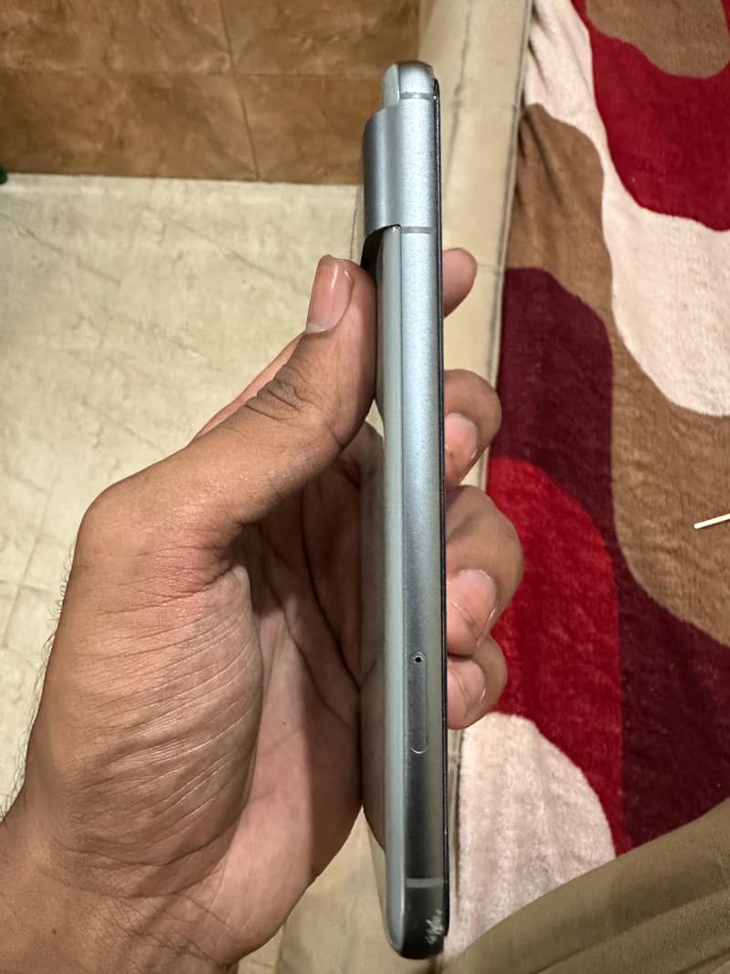 Google Pixel 8 0