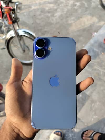 Apple iPhone 16 Plus