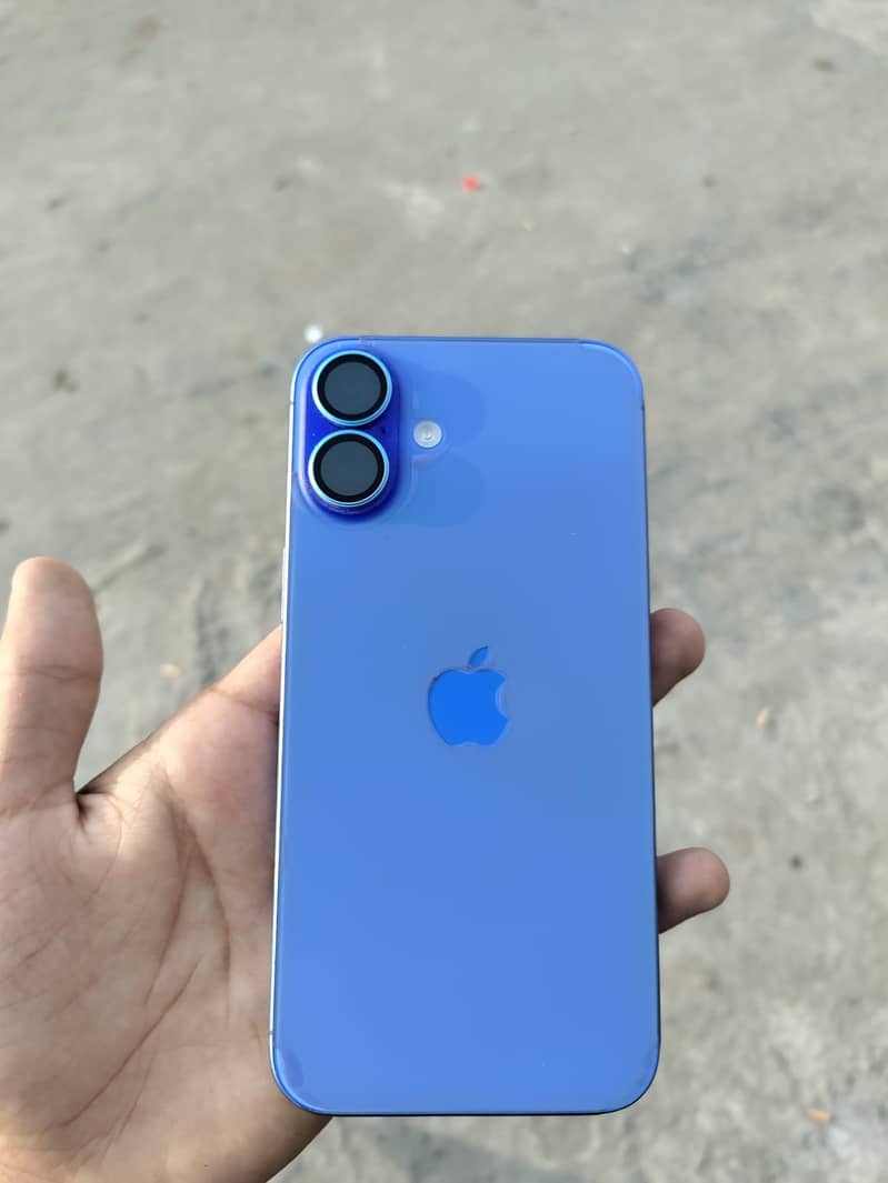 Apple iPhone 16 Plus 1