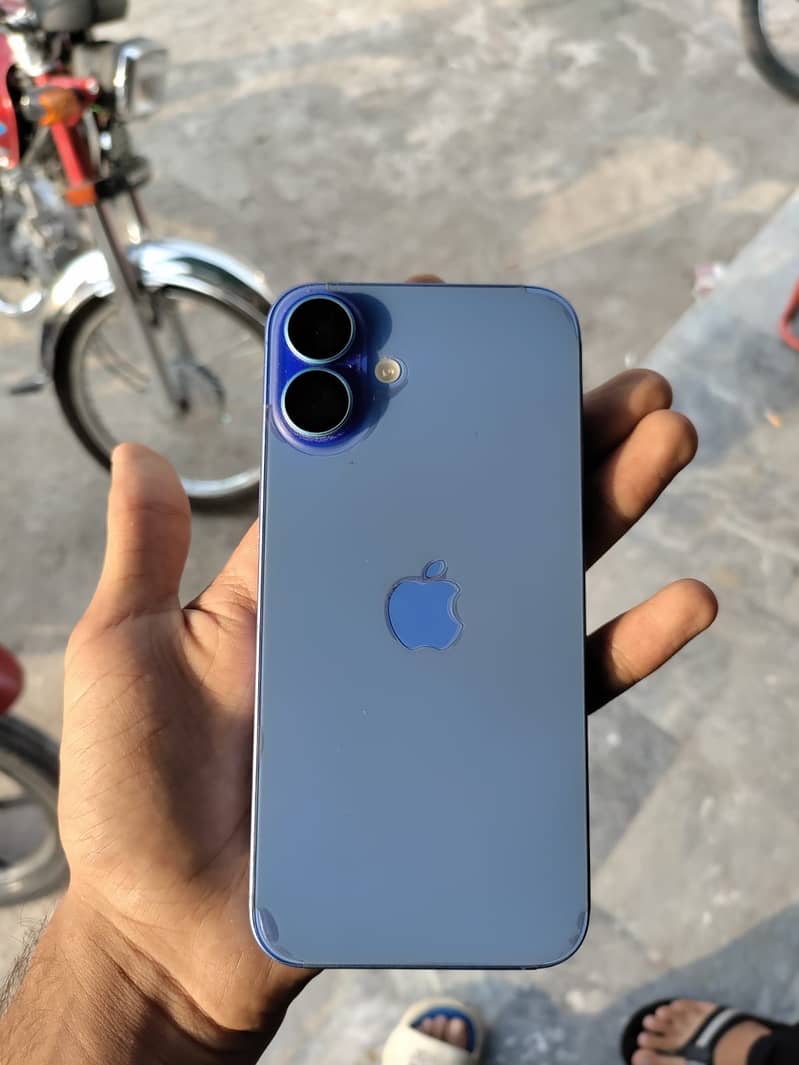 Apple iPhone 16 Plus 5