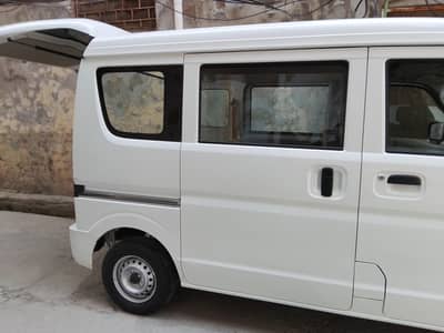 Suzuki Every 2025