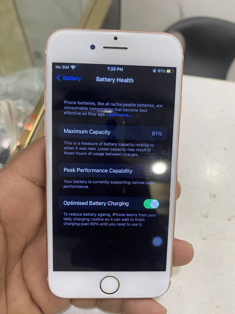 Apple iPhone 7 2