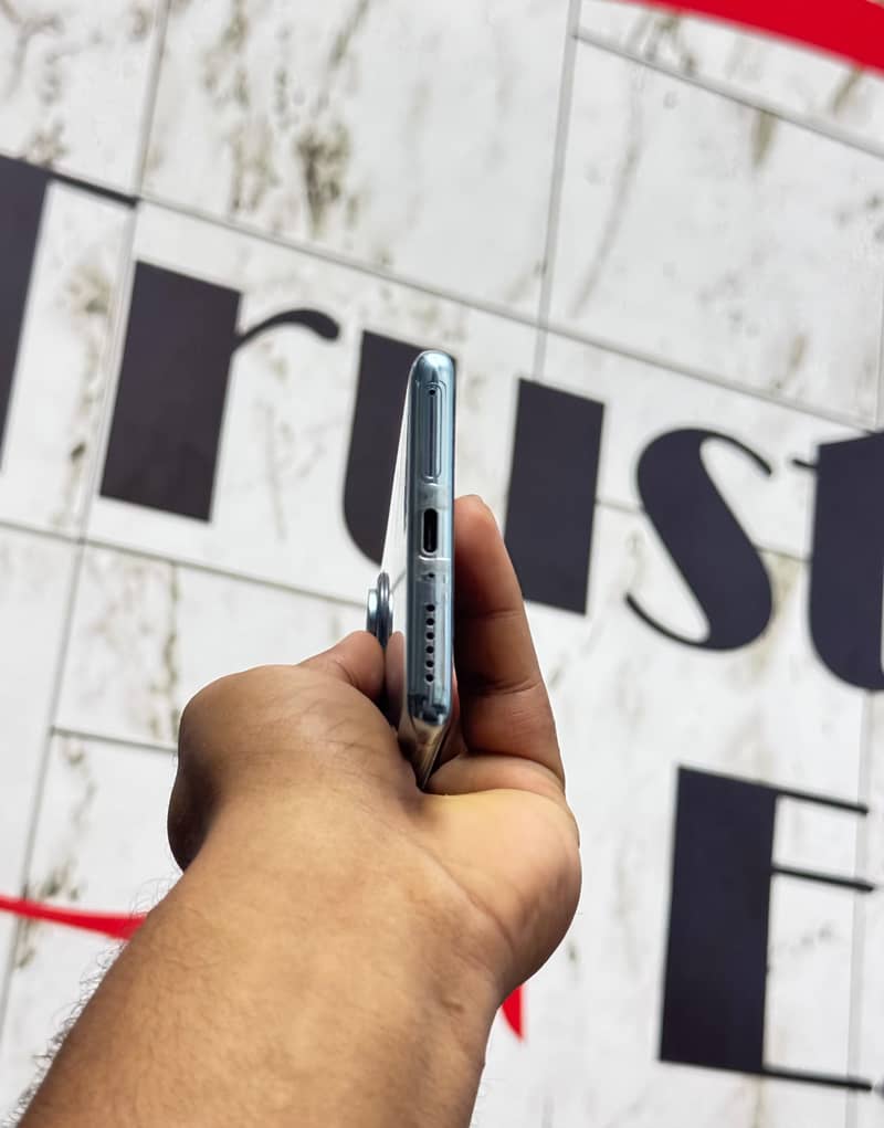 Xiaomi Redmi Note 14 Pro Plus 1