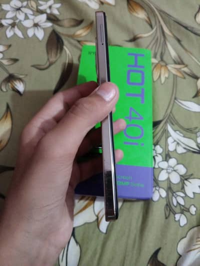 Infinix Hot 40i