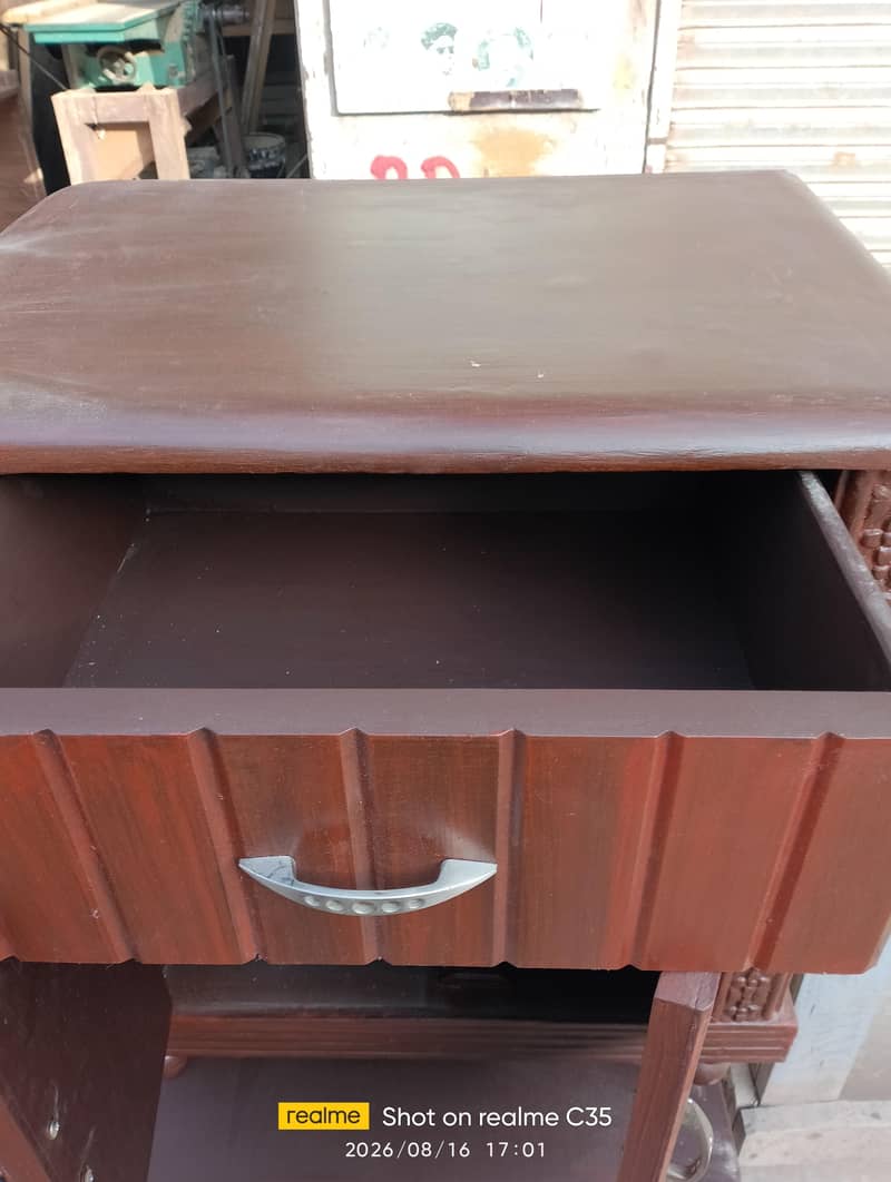 Side Tables 4