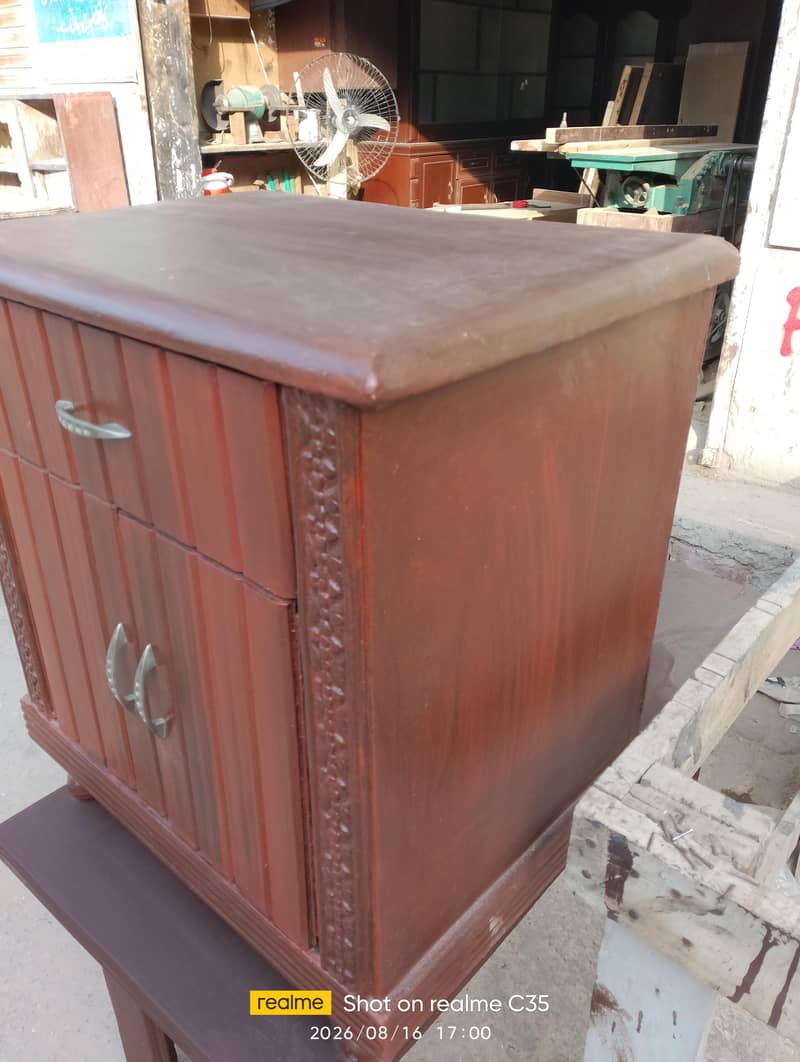 Side Tables 8