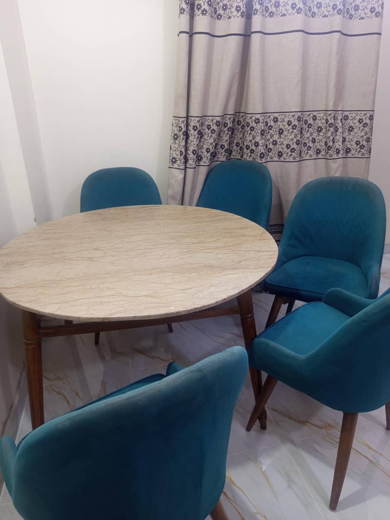 dinning table 0