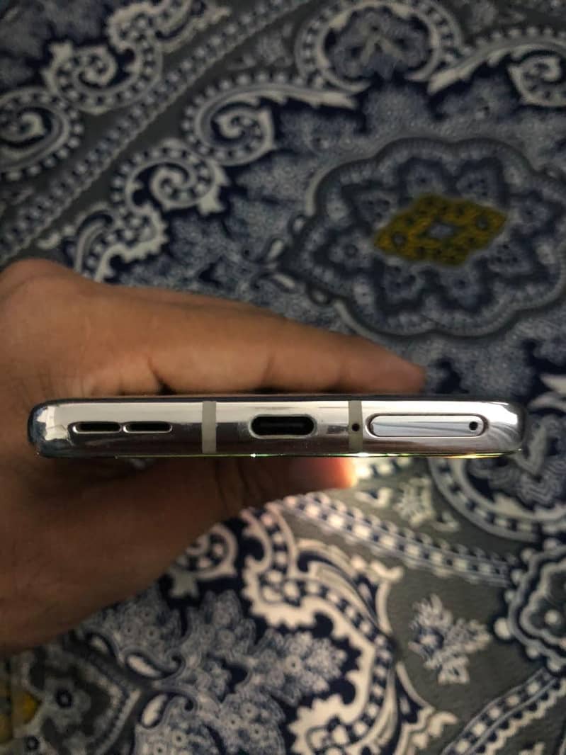 One Plus 8 5