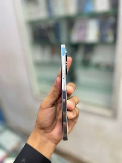 Tecno CAMON 20