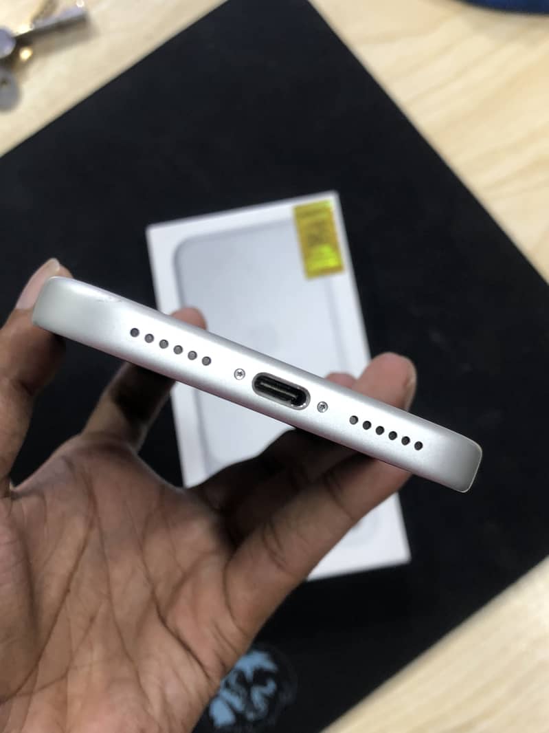 Apple iPhone 17 Pro Max 2