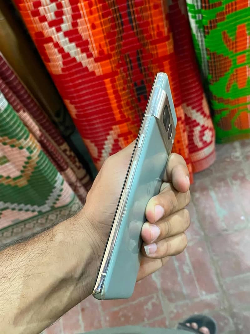 Google Pixel 7 Pro 4