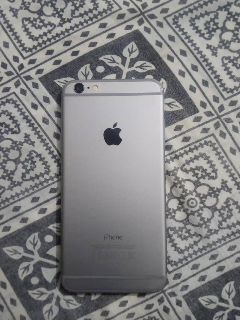 Apple iPhone 6 Plus 0