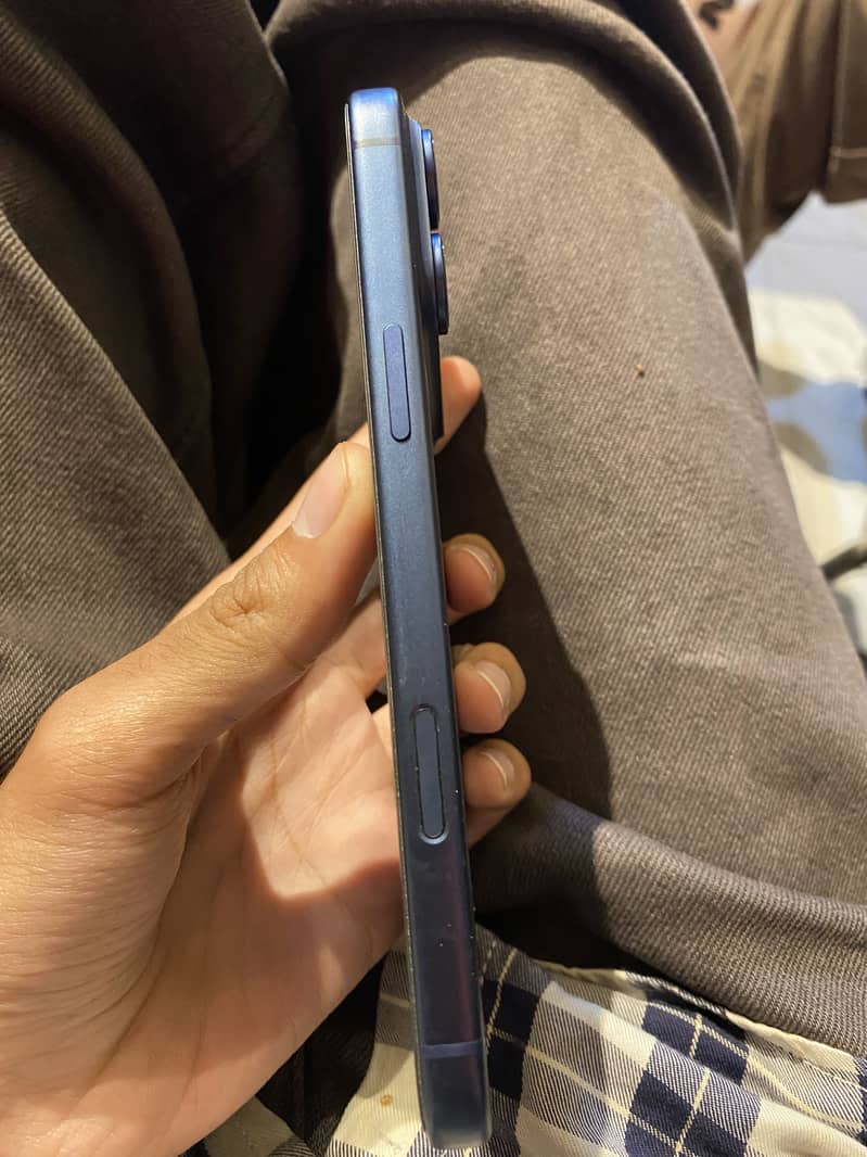 Apple iPhone 17 Pro Max 1