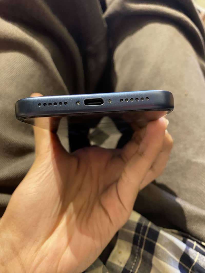 Apple iPhone 17 Pro Max 2