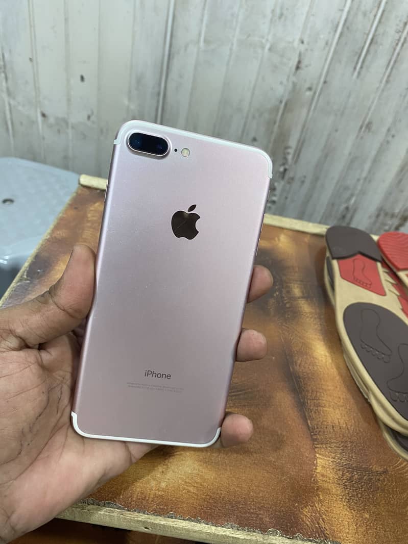 Apple iPhone 7 Plus 7