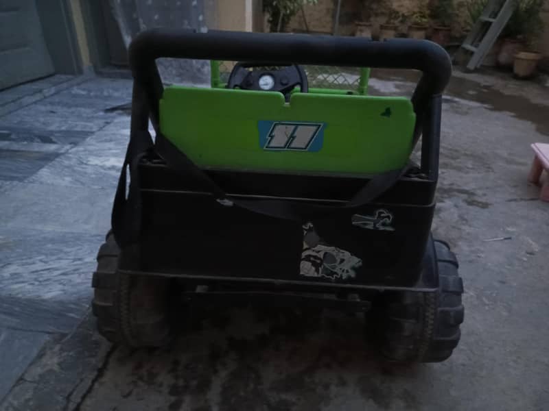 jeeb car 4