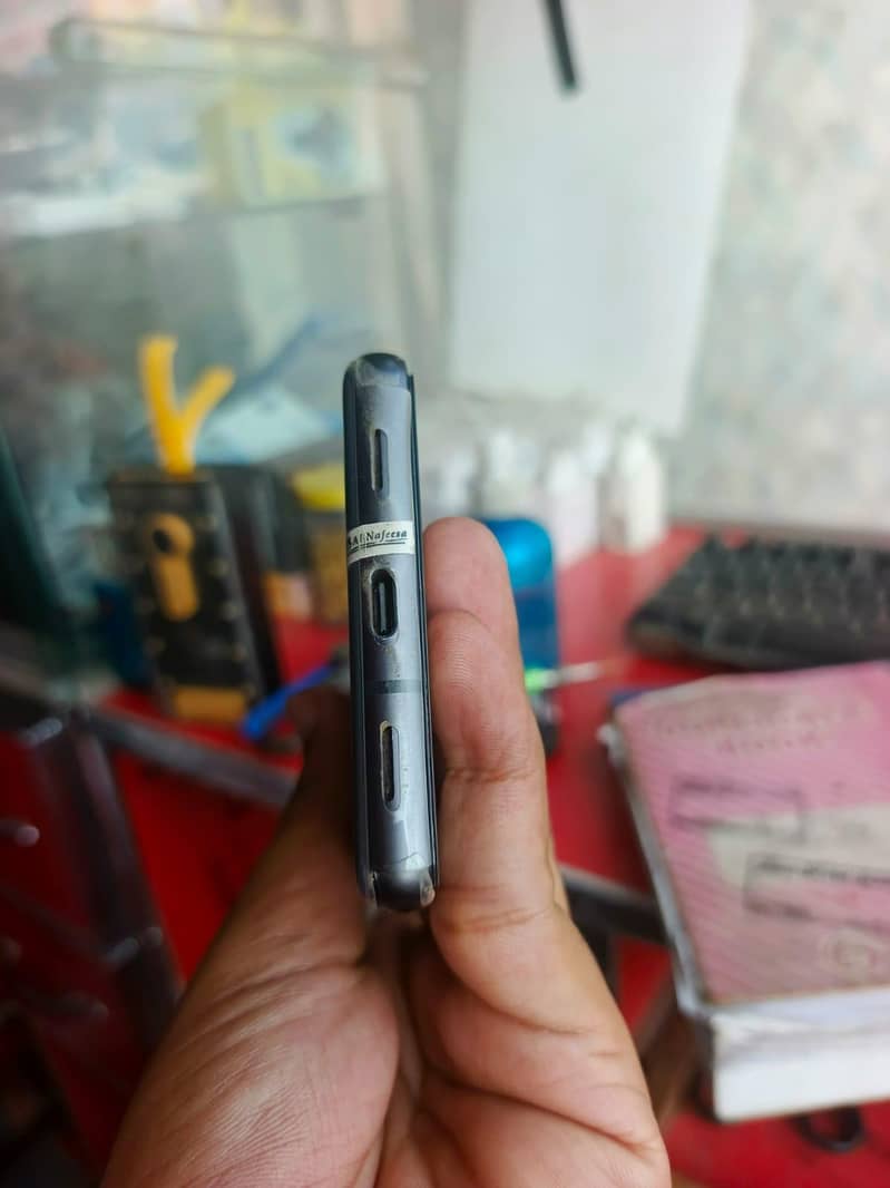 Google Pixel 7a 4