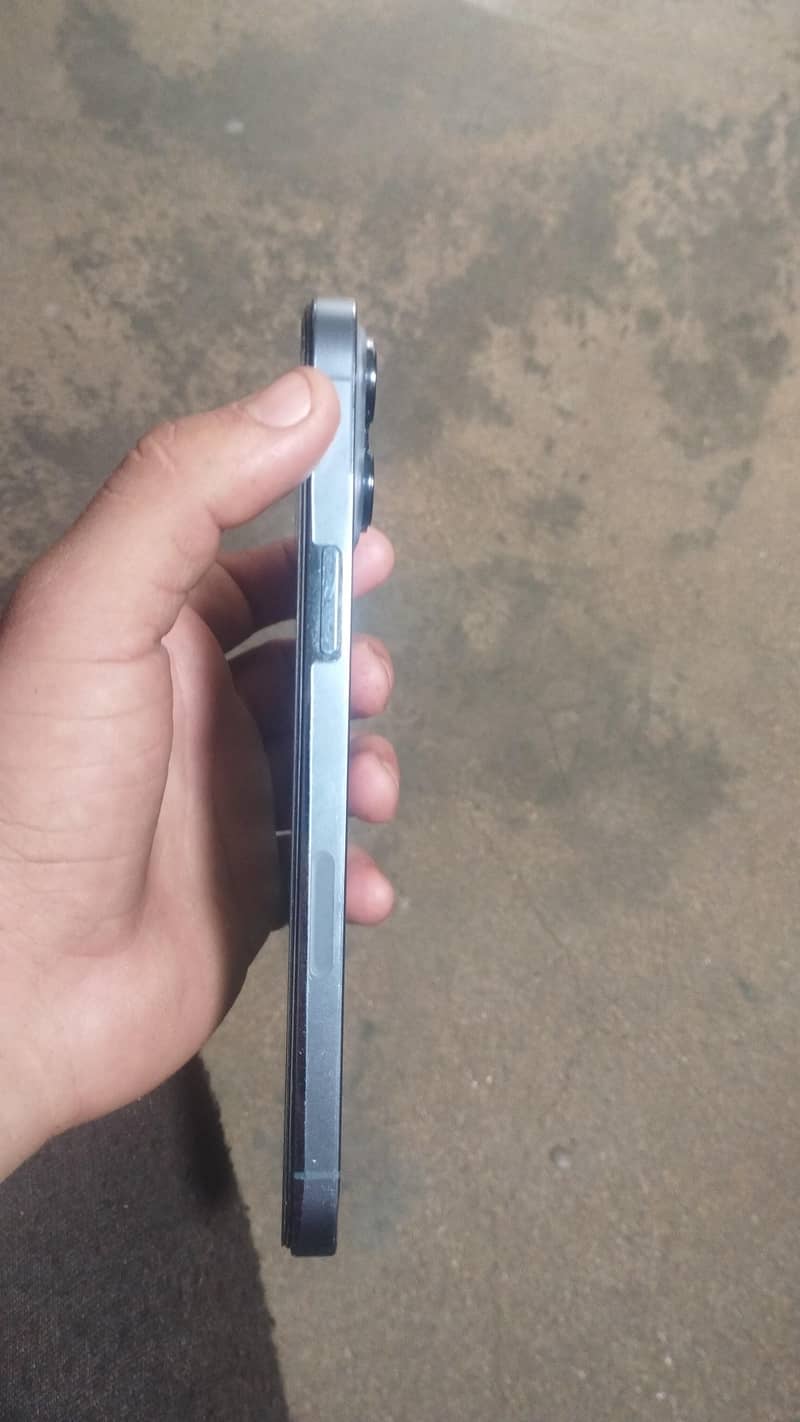Apple iPhone 13 Pro Max 1