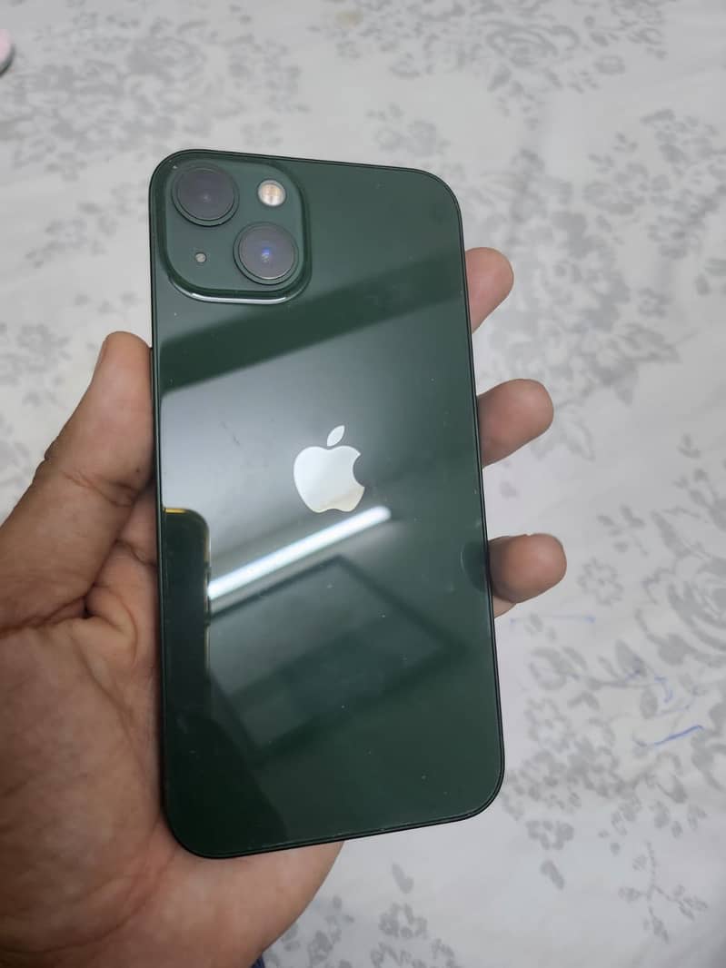 Apple iPhone 13 3