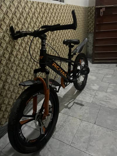 Royal cycle