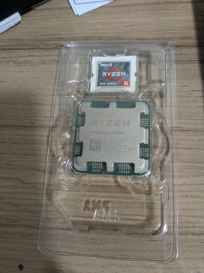 AMD Ryzen 5 7600X Processor – Almost New | Original Malaysia Purchas