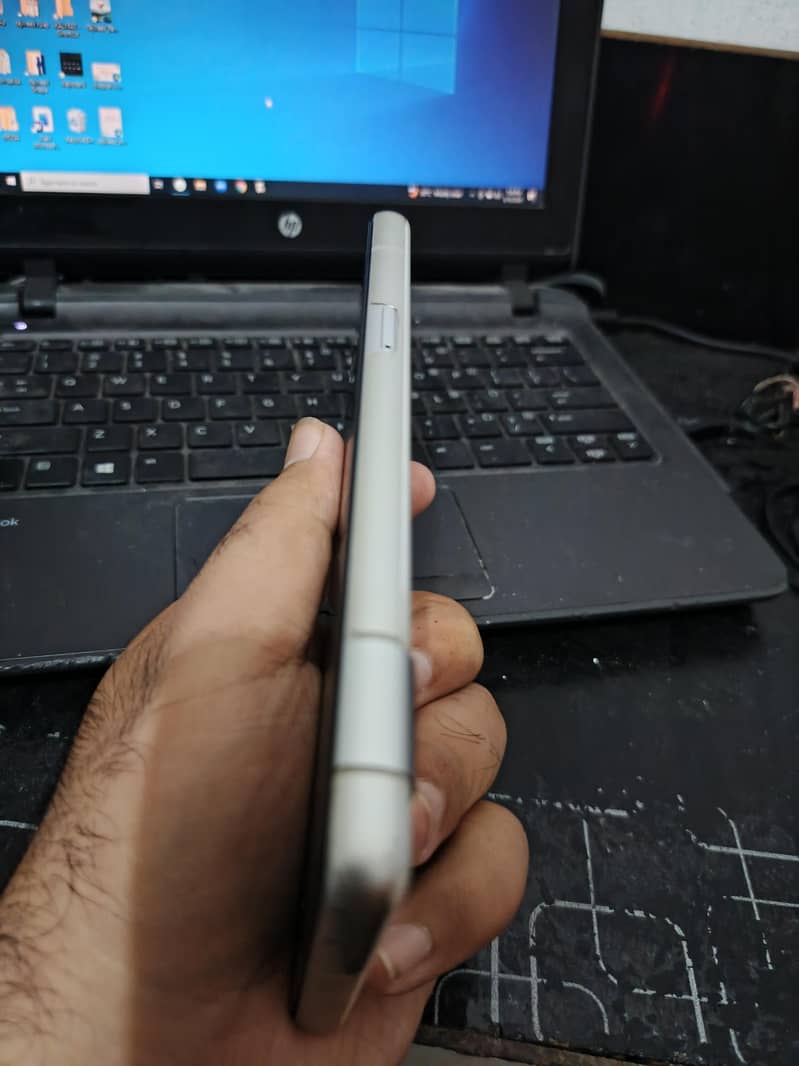 Google Pixel 7a 2