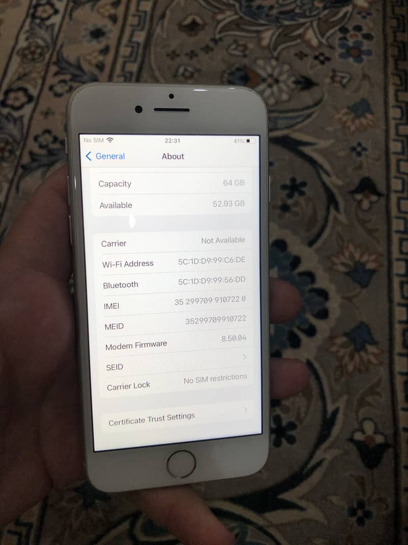 Apple iPhone 8 (Sim Time & Mint Condition) 2