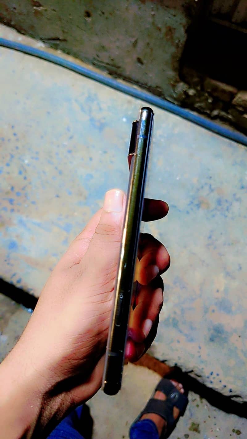 Google Pixel 6 4