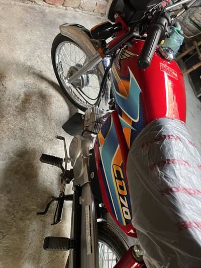 honda  70cc 2026 model new bike abi kuch din use hoi urgent sale