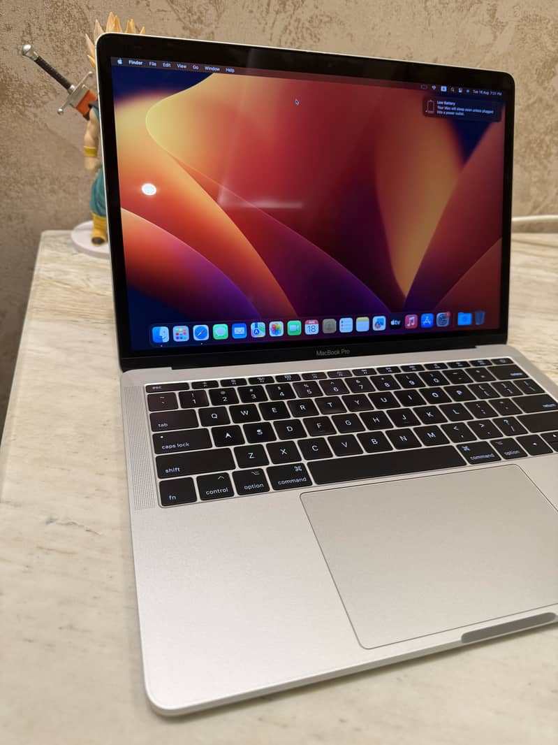 MacBook 2017 pro 4