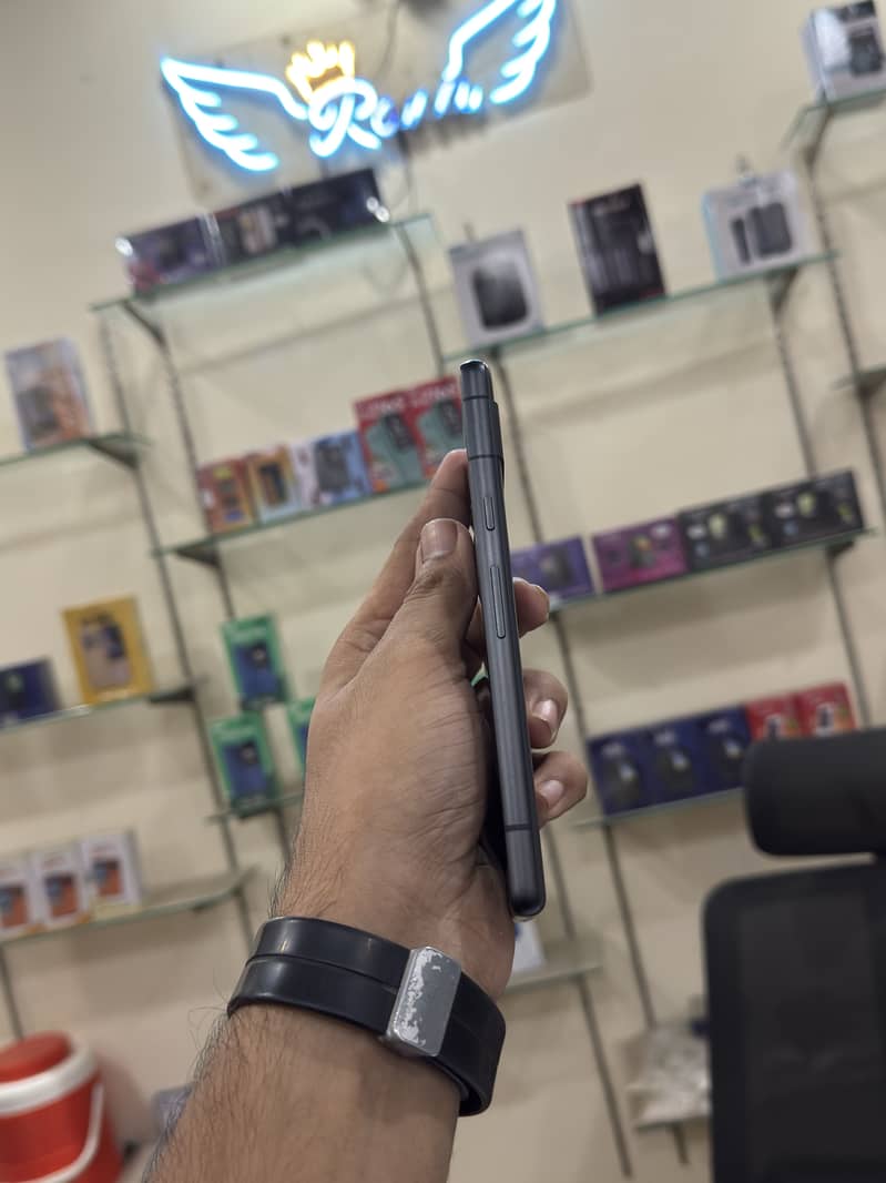 Google Pixel 7a 1