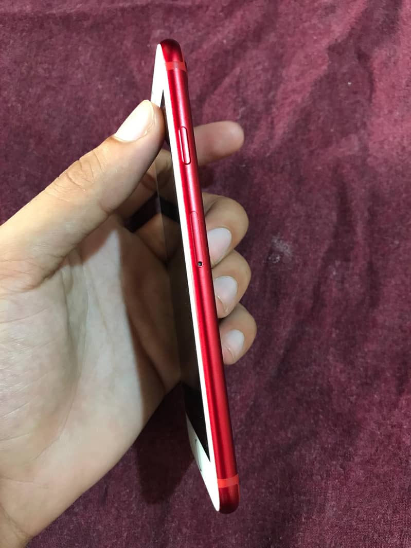 Apple iPhone 7 2