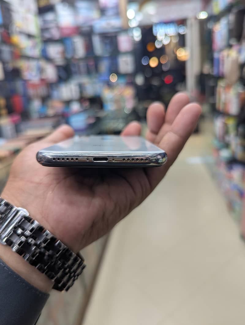 Apple iPhone X 1
