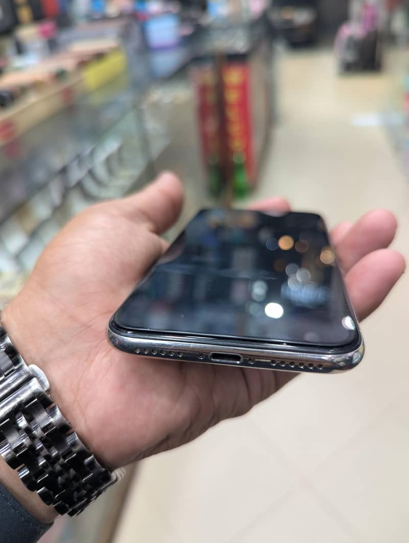 Apple iPhone X 2